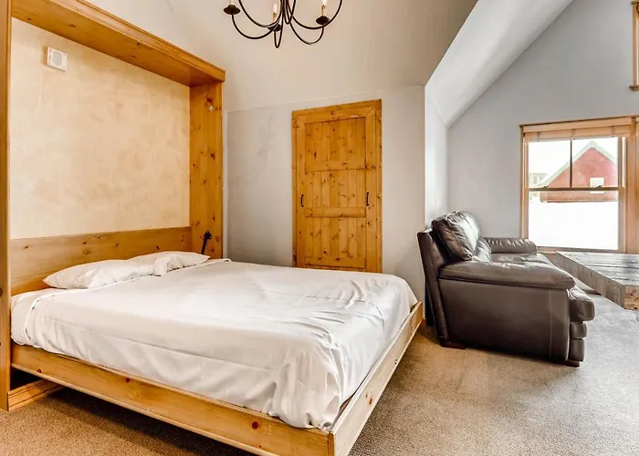 Jackpine & Black Bear Condos By Vail Resorts